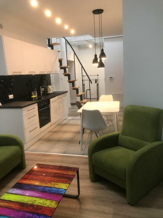Klimatyczny Apartament Przy Bochenskim Rynku. ボフニャ エクステリア 写真